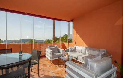 Resale - Apartment - Middle Floor Apartment - Marbella - La Mairena