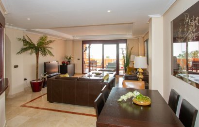 Resale - Apartment - Middle Floor Apartment - Marbella - La Mairena