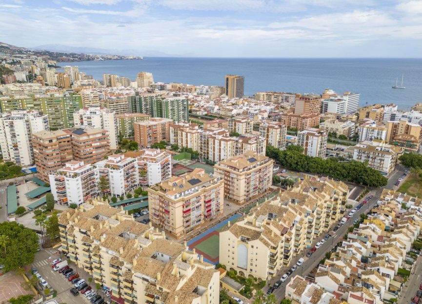 Resale - Apartment - Middle Floor Apartment - Fuengirola - Fuengirola Centro