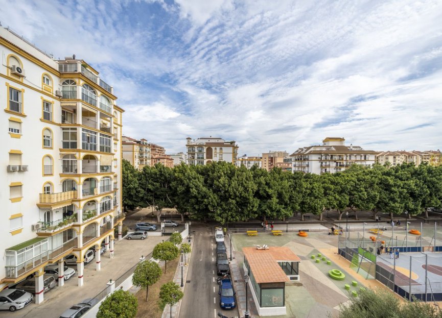 Resale - Apartment - Middle Floor Apartment - Fuengirola - Fuengirola Centro