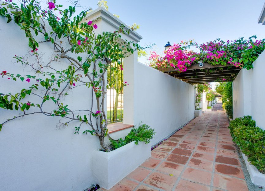 Resale - House - Townhouse - Estepona - Estepona Centro