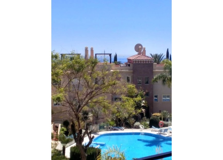 Resale - Apartment - Middle Floor Apartment - Estepona - Bel Air