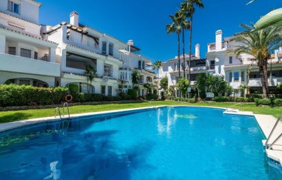 Resale - Apartment - Penthouse - Marbella - Nueva Andalucia