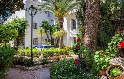 Resale - Apartment - Penthouse - Marbella - Nueva Andalucia