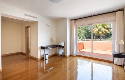 Resale - Apartment - Penthouse - Marbella - Guadalmina Baja