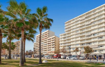 Resale - Apartment - Middle Floor Apartment - Fuengirola - Fuengirola Centro