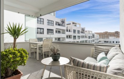 Resale - Apartment - Middle Floor Apartment - Estepona - Estepona Centro