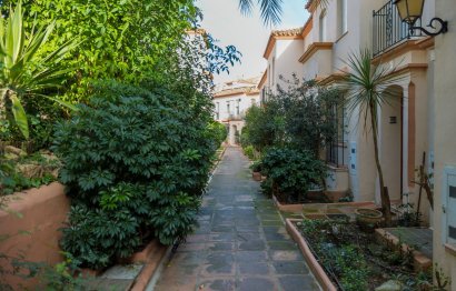 Reventa - House - Townhouse - Estepona - Estepona Centro