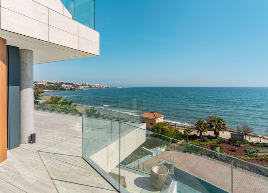 Resale - Apartment - Penthouse - Estepona - Estepona Centro