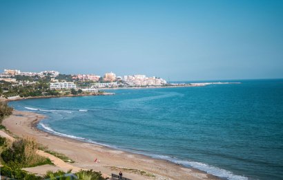 Resale - Apartment - Penthouse - Estepona - Estepona Centro