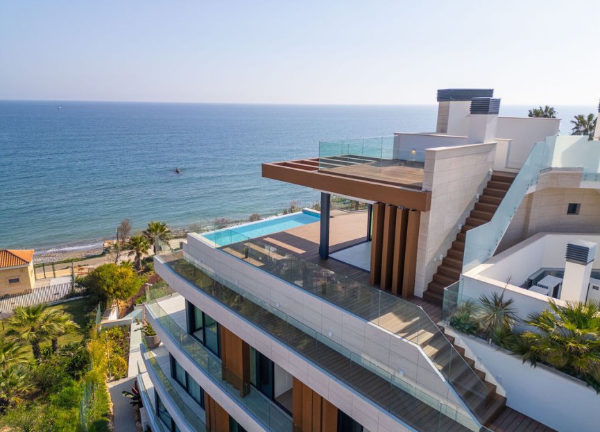 Resale - Apartment - Penthouse - Estepona - Estepona Centro