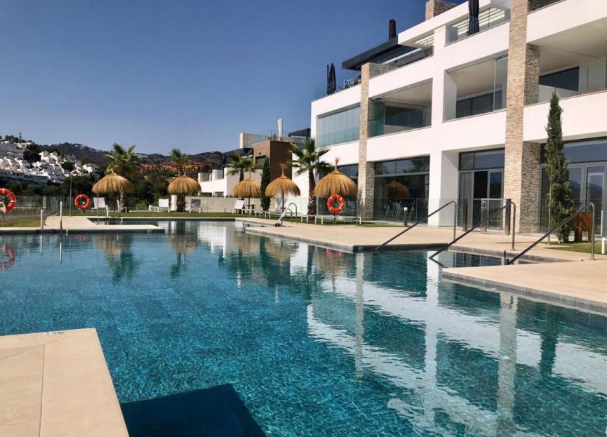 Resale - Apartment - Ground Floor Apartment - Marbella - Cabopino