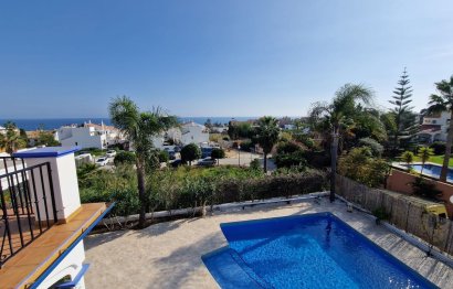 Resale - House - Detached Villa - Estepona - Estepona Centro