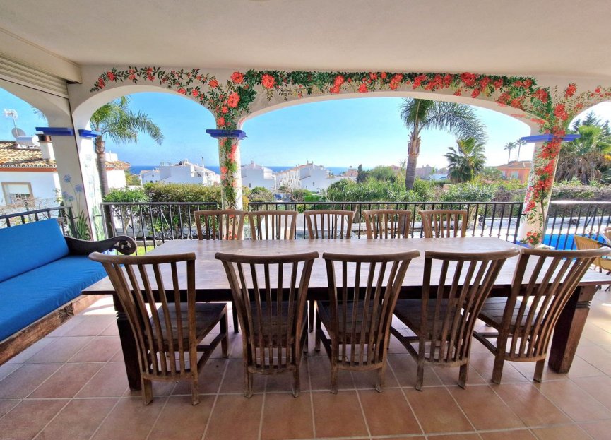 Resale - House - Detached Villa - Estepona - Estepona Centro