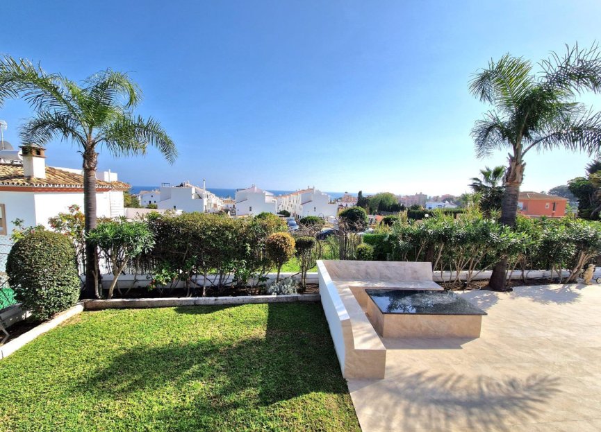 Resale - House - Detached Villa - Estepona - Estepona Centro