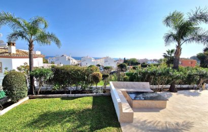 Resale - House - Detached Villa - Estepona - Estepona Centro