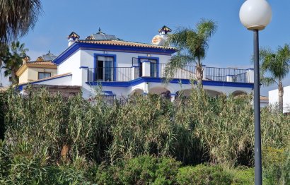 Resale - House - Detached Villa - Estepona - Estepona Centro