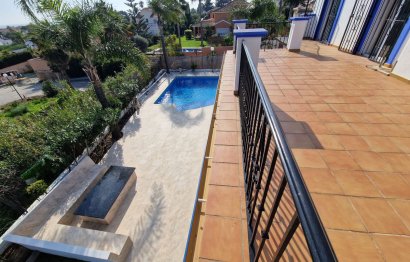 Resale - House - Detached Villa - Estepona - Estepona Centro