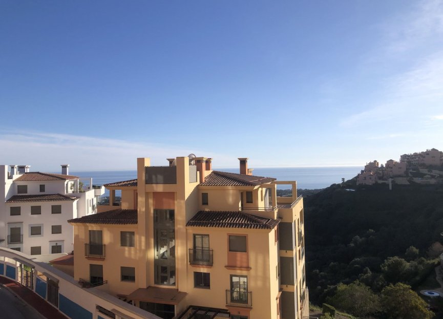 Resale - Apartment - Middle Floor Apartment - Mijas - Calahonda