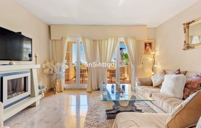 Resale - Apartment - Middle Floor Apartment - Marbella - Nueva Andalucia