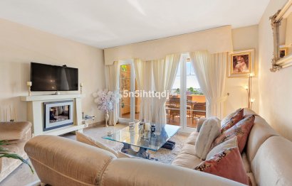 Resale - Apartment - Middle Floor Apartment - Marbella - Nueva Andalucia