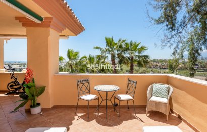 Resale - Apartment - Middle Floor Apartment - Marbella - Nueva Andalucia