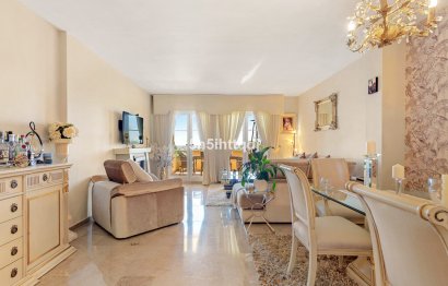 Resale - Apartment - Middle Floor Apartment - Marbella - Nueva Andalucia