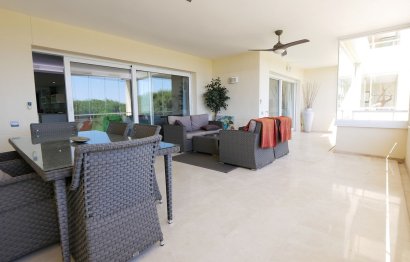 Resale - Apartment - Middle Floor Apartment - Marbella - Cabopino