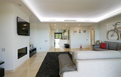 Resale - Apartment - Middle Floor Apartment - Marbella - Cabopino