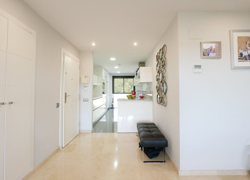 Resale - Apartment - Middle Floor Apartment - Marbella - Cabopino