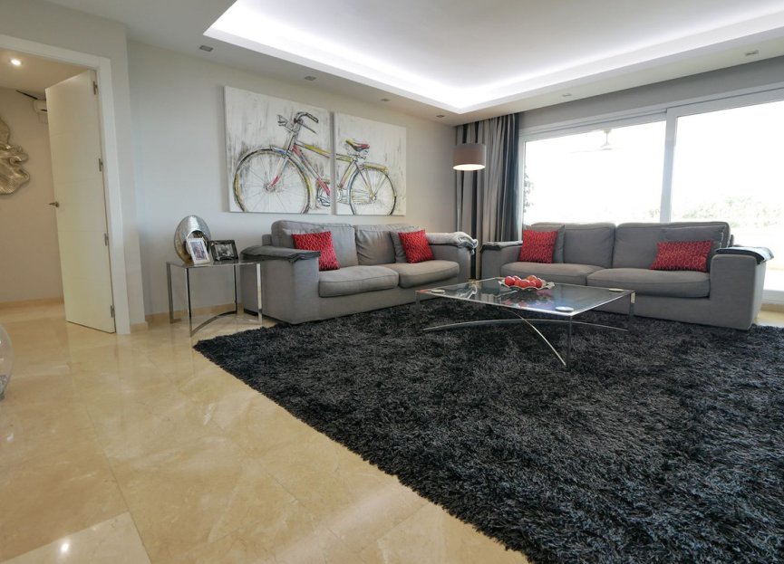 Resale - Apartment - Middle Floor Apartment - Marbella - Cabopino