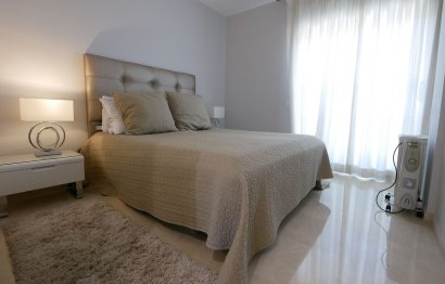 Resale - Apartment - Middle Floor Apartment - Marbella - Cabopino