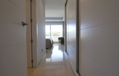 Resale - Apartment - Middle Floor Apartment - Marbella - Cabopino