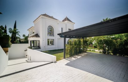 Resale - House - Detached Villa - Marbella - Nueva Andalucia