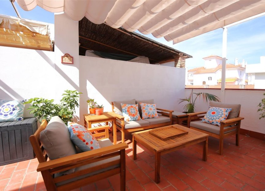 Resale - Apartment - Penthouse - Estepona - Estepona Centro