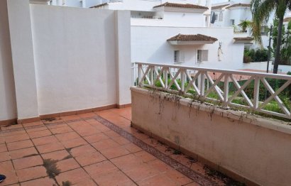 Resale - Apartment - Ground Floor Apartment - Marbella - Río Real