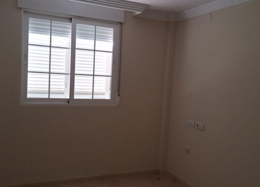 Resale - Apartment - Ground Floor Apartment - Marbella - Río Real