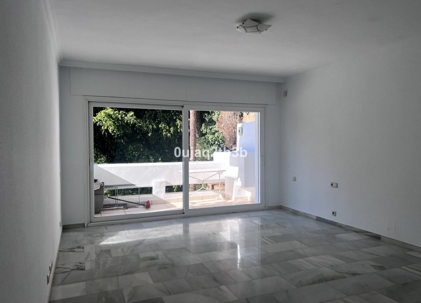 Resale - Apartment - Middle Floor Apartment - Marbella - The Golden Mile