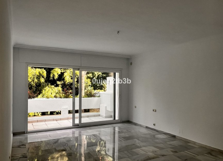 Resale - Apartment - Middle Floor Apartment - Marbella - The Golden Mile