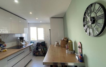 Resale - Apartment - Middle Floor Apartment - Fuengirola - Fuengirola Centro