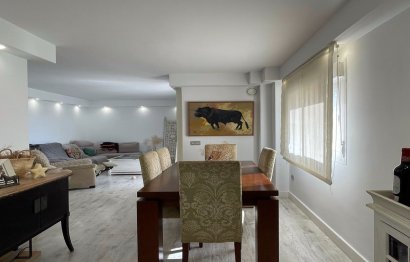 Resale - Apartment - Middle Floor Apartment - Fuengirola - Fuengirola Centro