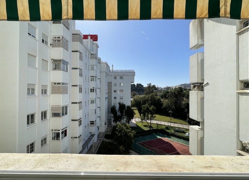 Resale - Apartment - Middle Floor Apartment - Fuengirola - Fuengirola Centro