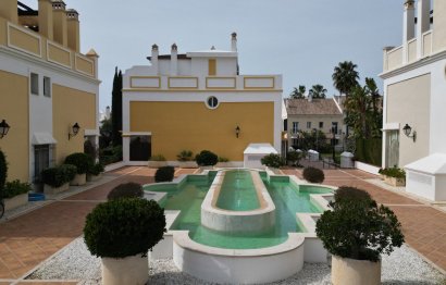 Resale - House - Semi-Detached House - Marbella - Bahía de Marbella