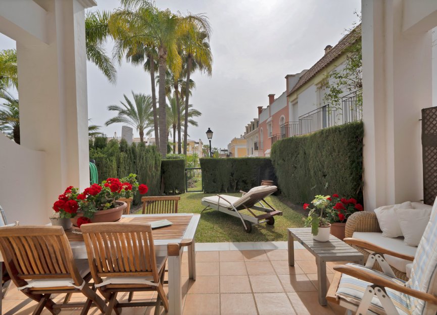 Resale - House - Semi-Detached House - Marbella - Bahía de Marbella