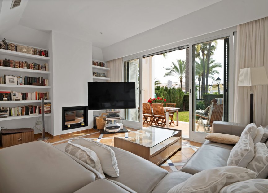 Resale - House - Semi-Detached House - Marbella - Bahía de Marbella