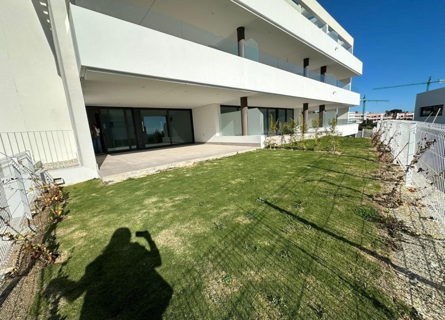 Resale - Apartment - Middle Floor Apartment - Estepona - Estepona Centro