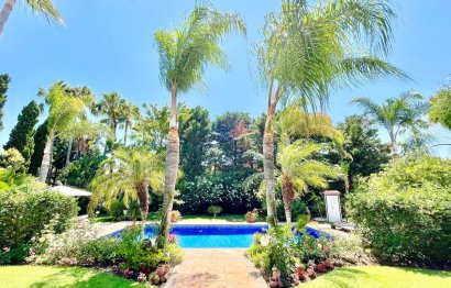 Resale - House - Detached Villa - Marbella - Guadalmina Baja