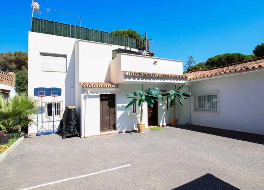 Resale - House - Detached Villa - Marbella - El Rosario