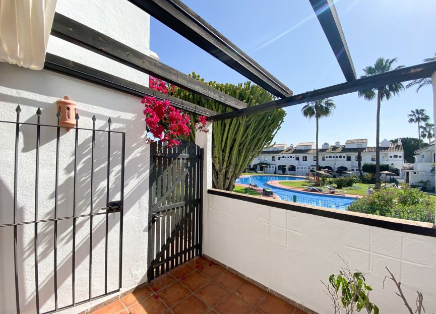 Resale - House - Townhouse - Estepona - Atalaya