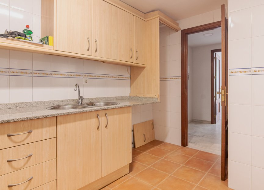 Resale - Apartment - Middle Floor Apartment - Marbella - Marbella Centro